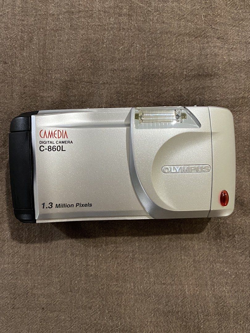 Olympus Camedia C-860L (Category: Cameras) located in Paranaque City. Submitted by inconsistentstyler (Listing ID 1423137914, Image 1). Description: (RARE) Takes Y2K retro looking pics! No issues, body is like new Batteries and memory card included *Sample photos from Google!.