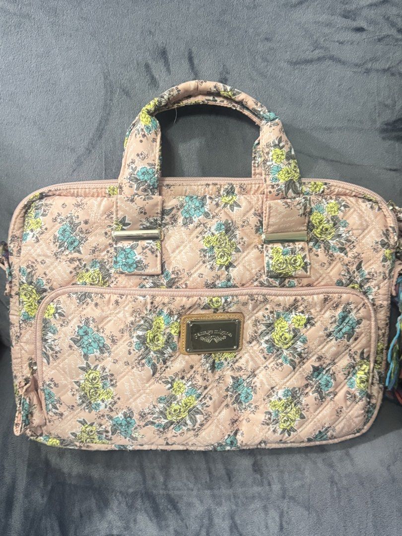 Passage Mignon Floral Quilted Bag (Category: Shoulder Bags) located in Manila. Submitted by marisella (Listing ID 1423141036, Image 2). Description: - Passage Mignon bag - Beautiful floral quilted design - Top handle and detachable shoulder strap - Multiple compartments inside (zippered pocket, slip pocket) - Front pocket with magnetic closure - Metal logo plate.