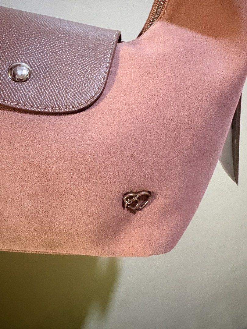 Ponypony Brand Shoulder Bag (Category: Luxury Bags & Wallets) located in Makati City. Submitted by lesslaystreet (Listing ID 1423133019, Image 3). Description: 💯ORIG with tag, dust bag , eco bag of Pony Size: small suede Color: Nude Free SF NO MEET UP.