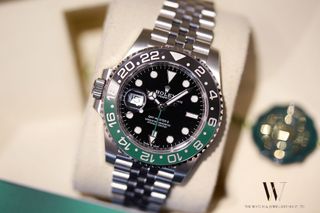 （分類：）位於 。 由 thewatchandjewelleryshopltd 提交（商品編號 1423166276，圖片 1）。簡介： 。