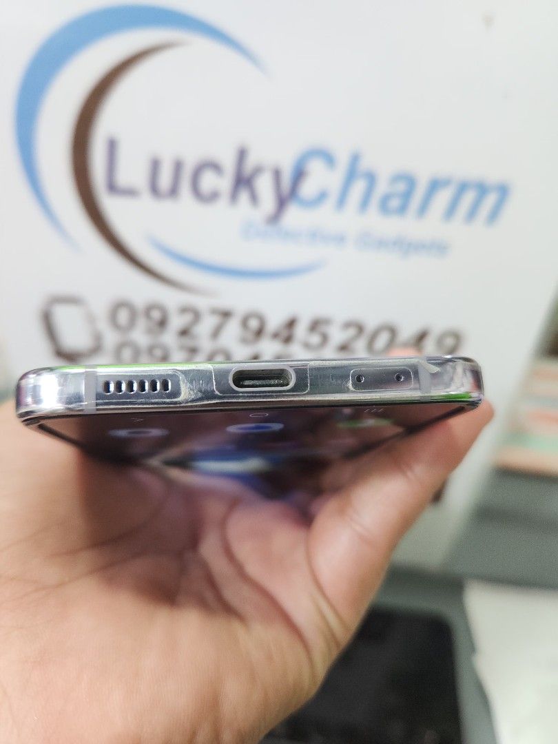Samsung Galaxy Z Flip4 8/256 (Category: Samsung) located in Manila. Submitted by lucky.charm.gadgets (Listing ID 1423152955, Image 3). Description: Samsung Galaxy Z Flip4 8/256gb Selling as Defective Phone GOOD BOARD CAMERA GOODS PEDE PANG PARTS SIGNAL TESTED CAMERA TESTED Baka may Goods na LCD ka jan pede muna pang bo-o nang unit PEDE PA MAGAMIT PANG BACK UP PHONE. * LCD ISSUE May visible line na pa vertical binilugan ko sa last pic meron din da