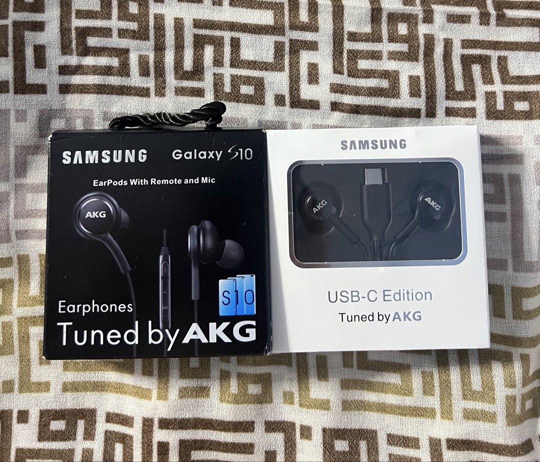 Samsung Type-C / 3.5mm Jack type (Category: Earphones) located in Manila. Submitted by as_onlineshop11 (Listing ID 1423235305, Image 1). Description: .
