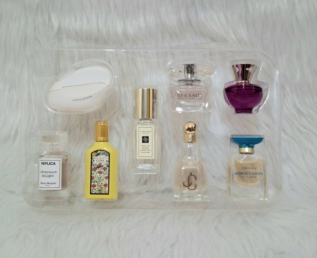 Sephora Favorites Deluxe Perfume Sampler (Category: Fragrance & Deodorants) located in Quezon City. Submitted by anj.m1 (Listing ID 1423244375, Image 2). Description: Sephora Favorites Deluxe Perfume Sampler Set for Women 🎉New Arrival from Canada 🎉 Brand new 🎉Includes a variety of perfume samples 🎉Features samples from brands such as Maison Margiela, Jo Malone London, and Versace 🎉Comes in a pink pouch 🎉Ideal for discovering new fragrances.