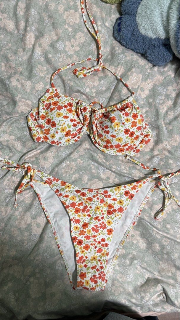 SHEIN Floral Print Tie Side Bikini Set (Category: Bikinis & Swimsuits) located in Makati City. Submitted by allyan_a (Listing ID 1423249981, Image 1). Description: - SHEIN bikini set - Features a vibrant floral print - used once - small on tag.