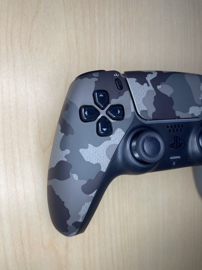 Sony PlayStation 5 Camouflage Controller ( Brand New Condition) (Category: Controllers) located in Pasig City. Submitted by tjfindspreloveditems (Listing ID 1423185270, Image 2). Description: 🎮 For Sale: PS5 DualSense Wireless Controller – Camouflage Edition 💰 Price: ₱2,950 📅 Bought: November 2025 ✔️ Used only 2–3 times ✔️ Excellent condition ✔️ No drift issues ✔️ Fully working Looks almost brand new. ⸻ 📦 Inclusions • Original Box • Manual ⸻ 