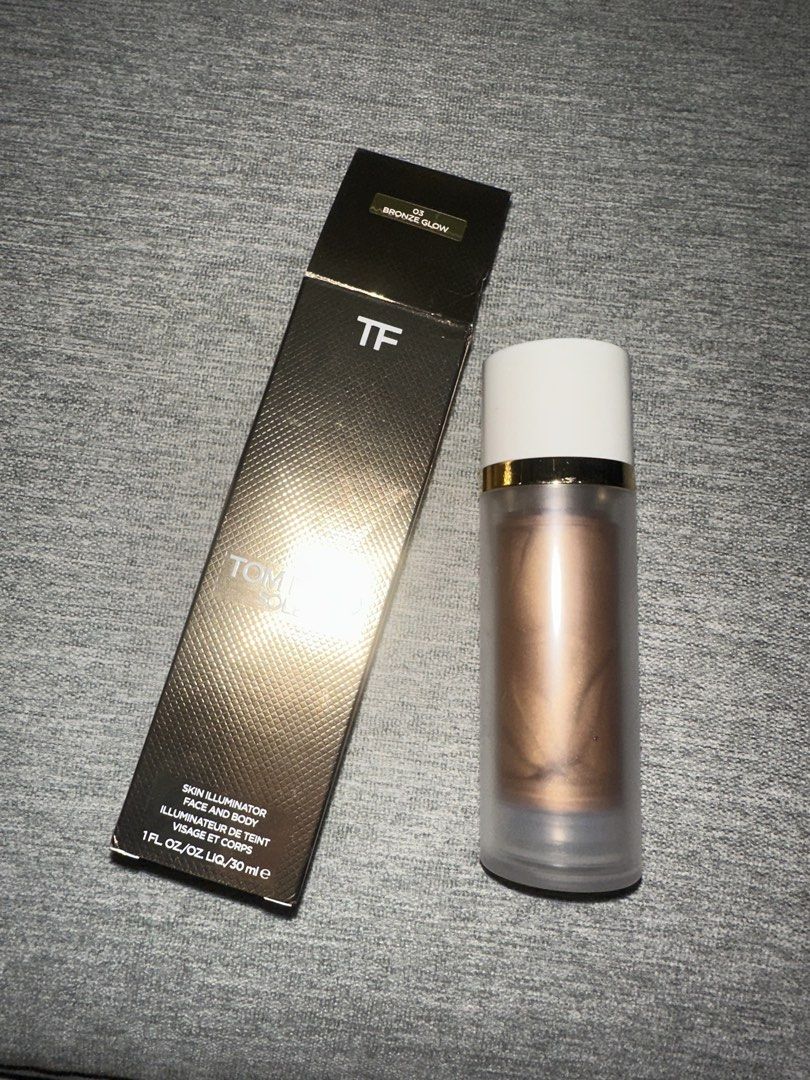 Tom Ford skin illuminator face and body (Category: Makeup) located in Mandaluyong City. Submitted by savinggracetheshopaholic (Listing ID 1423087751, Image 1). Description: Shade 03 bronze glow unused rfs: decluttering .