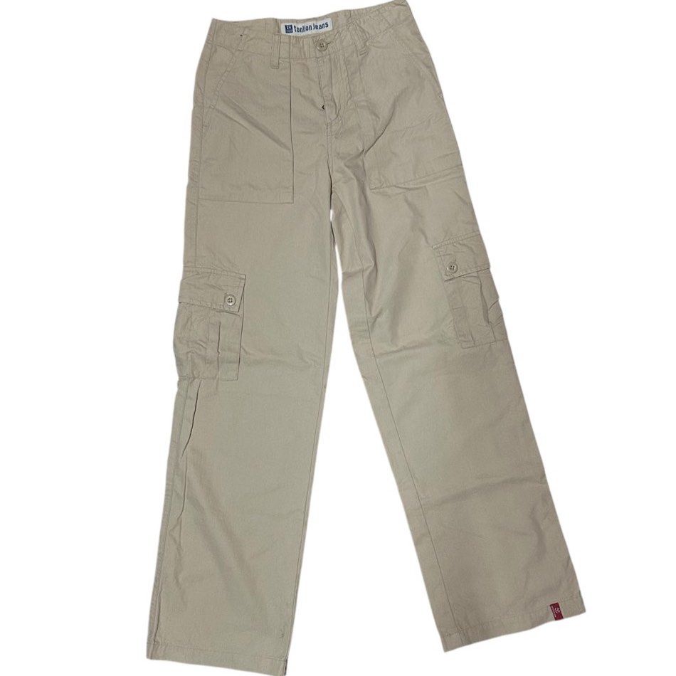 Tonlion Jeans Cargo Pants (Category: Other Bottoms) located in Manila. Submitted by dnllspr (Listing ID 1423191870, Image 2). Description: - Brand: Tonlion Jeans - Style: Cargo Pants - Color: Tan - Size: W: 24 inches , L: 38 inches - Cut: Straight Leg - Features: Multiple pockets, button closure .