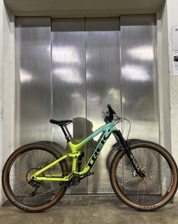 (Category: ) located in . Submitted by bikecave (Listing ID 1423130201, Image 1). Description: .