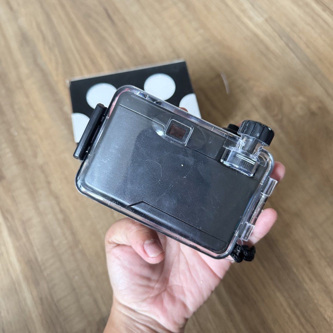 Underwater Film Camera from Sephora (Category: Cameras) located in Manila. Submitted by angelicacdc (Listing ID 1423131697, Image 2). Description: Underwater Film Camera from Sephora - brand new with box - never tried it! - in pristine condition MINE 400.