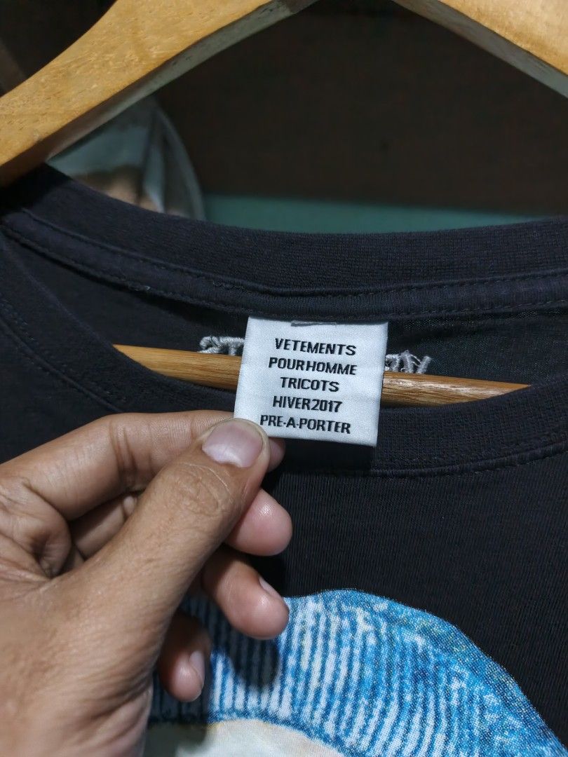 Vetements Snoop Dog (Category: Tshirts & Polo Shirts ) located in Mabalacat. Submitted by thriftThings (Listing ID 1423168511, Image 2). Description: Vetements Snoop Dog Size: XL Very Good Condition No issue.