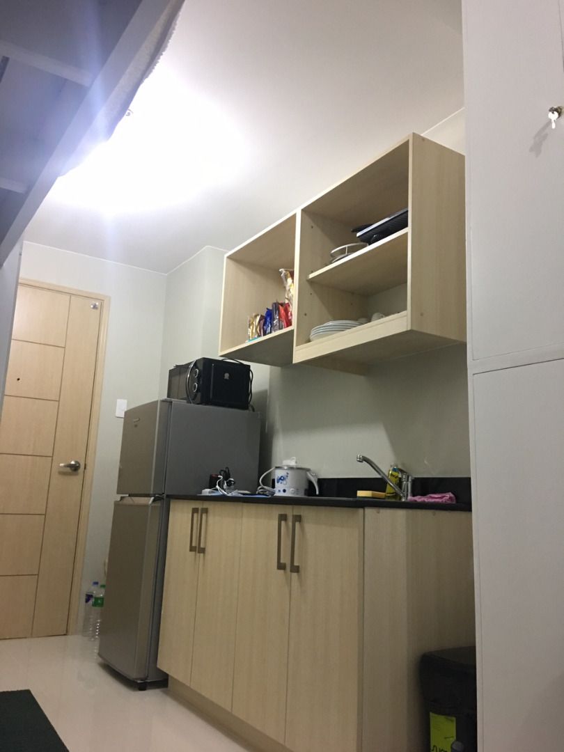 Vista Taft Studio for Rent (Category: Apartments & Condos) located in Manila. Submitted by mhpm_2026 (Listing ID 1423145527, Image 2). Description: Get this RARE Fully Furnished Vista Taft Studio Unit! With "Exceptional" Rating from Booking.com * Spacious, 20.65 sqm * Fully furnished with customized furniture and modern appliances * High floor - level 30 * Fantastic view of Manila Bay and Rizal Stadium Available IMMEDIATE!!! *** A uniquely design