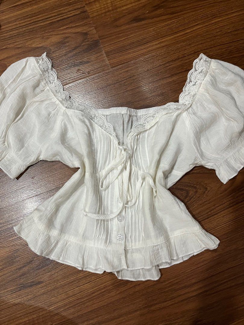 White Blouse with Lace Details (Category: Blouses) located in Angeles City. Submitted by luvmazzystar (Listing ID 1423238186, Image 1). Description: worn once | no flaws • small to medium •very coquette • GCASH ONLY | DIRECT JNT .