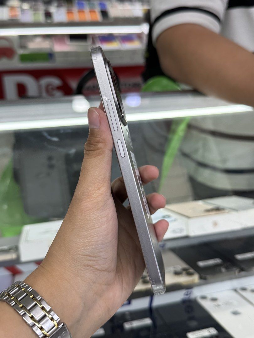 XIAOMI 15T 12/512GB OPENLINE NO ISSUE COMPLETE (Category: Xiaomi) located in San Juan City. Submitted by aynaagadgets (Listing ID 1423251921, Image 2). Description: FEBRUARY 2026 STALL #: XB-07 FOR SALE | TRADE / SWAP PASS SA MGA SCAMMERS / THIRD PARTY (RFS: Buy and Sell) XIAOMI 15T 12/512GB OPENLINE ⬇️DETAILS⬇️ •12/512 GB (Other storage is also available) •Silvwr (Other color is also available but price may vary) •Global Variant •95% Smooth •Tru