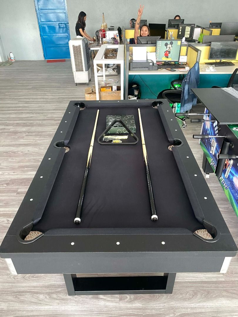 3x6ft. 3in1 Multi table Billiard Table / dining/ table tennis (Category: Billiards and Bowling) located in San Pablo. Submitted by ablpsports (Listing ID 1423330959, Image 3). Description: - 3-in-1 Multi-Table: Billiard, Dining, and Table Tennis - Size: 3x6ft - Features a sleek black design - Provides versatile entertainment options 3x6ft. 3in1 multi table -billiards -table tennis -dining table.