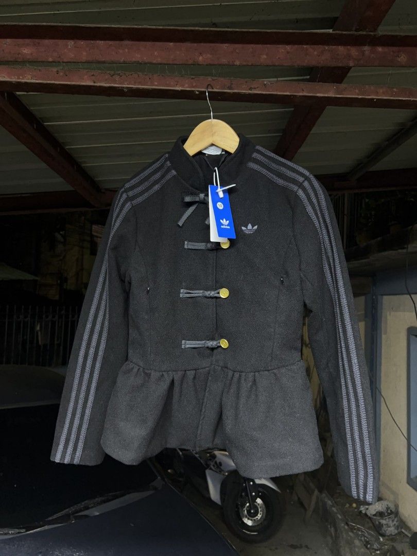 Adidas perplum cny jacket (Category: Coats, Jackets and Outerwear) located in Taguig. Submitted by patrickbas46594 (Listing ID 1423422400, Image 1). Description: BRANDNEW WITH HANGTAG ‼️ ● SIZE LARGE ONHAND ● OTHER COLOR & SIZES XS-2XL AVAILABLE FOR PRE ORDER ✔️ COLOR MAY VARY DUE TO LIGHTING TAGUIG LOWER BICUTAN 📍 DM ME FOR MORE DETAILS 📩.