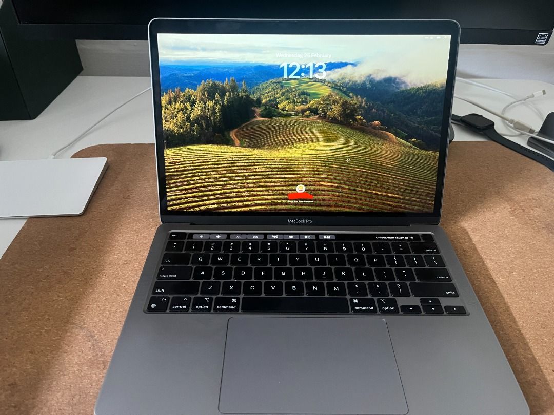 Apple MacBook Pro420612161521602560