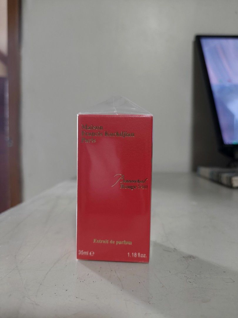 Baccarat Rouge 540 Extrait de Parfum 35ml (Category: Fragrance & Deodorants) located in Quezon City. Submitted by glitz4chix (Listing ID 1423322405, Image 1). Description: - Baccarat Rouge 540 Extrait de Parfum - 35ml / 1.18 fl. oz. - Extrait de Parfum - Red box with gold accents - Includes original box with barcode.