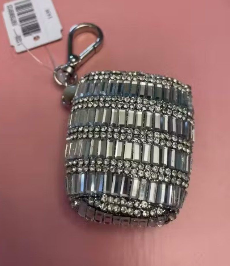 Bath&Body Pocket Sanitizer Holder (Category: Everything Else Others) located in Paranaque City. Submitted by sctmpque (Listing ID 1423427243, Image 2). Description: +SF.