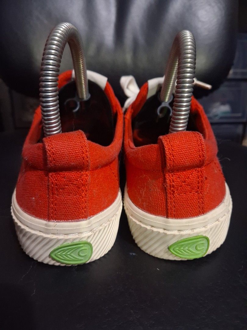Cariuma Oca Low Red Canvas Sneakers (Category: Sneakers) located in Mandaluyong City. Submitted by daddyjpanlilio24 (Listing ID 1423393084, Image 3). Description: P 850+sf Cariuma OCA low canvas Size 5us womens Brand new condition Galing abroad sinukat lang hindi trip ni bunso No box No issue Mandaluyong Shipping/payment: Jnt, payment 1st(gcash)no cop/no cos Lalamove, cod(abono)or gcash upon pick up.