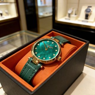 (Category: ) located in . Submitted by fascinating.premium.bag.mall (Listing ID 1423353526, Image 1). Description: .