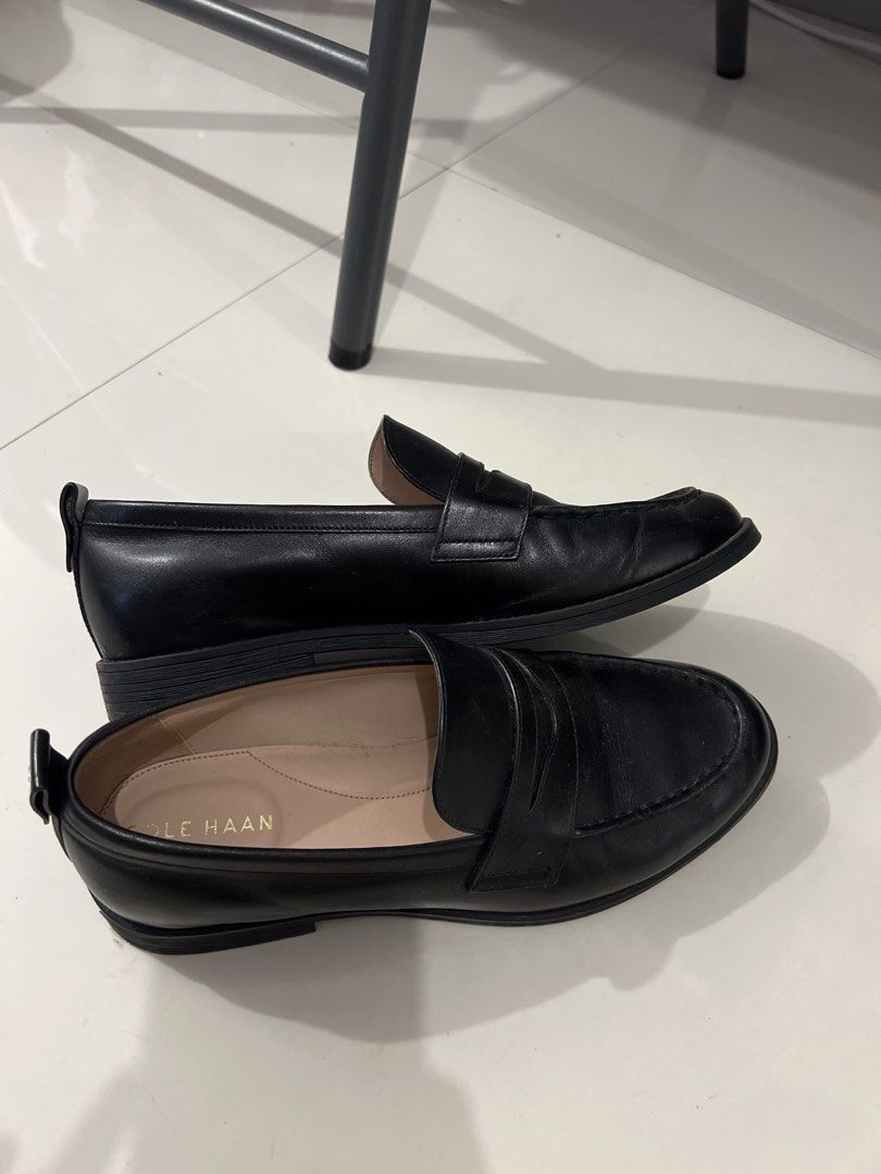 Cole Haan Black Leather Loafers (Category: Loafers) located in Baguio. Submitted by rhyac (Listing ID 1423301857, Image 2). Description: - Cole Haan black leather loafers - Classic penny loafer design - Some wear on soles - Cole Haan branding visible inside - Made in Thailand - Size: W28 Y28 - Stylish and comfortable Used once RFS: Wrong Size.