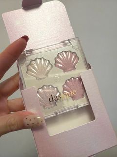 （分類：）位於 。 由 eeleeee 提交（商品編號 1423408883，圖片 1）。簡介： 。