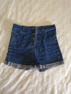 (Category: ) located in . Submitted by hbd1233 (Listing ID 1423336148, Image 1). Description: .