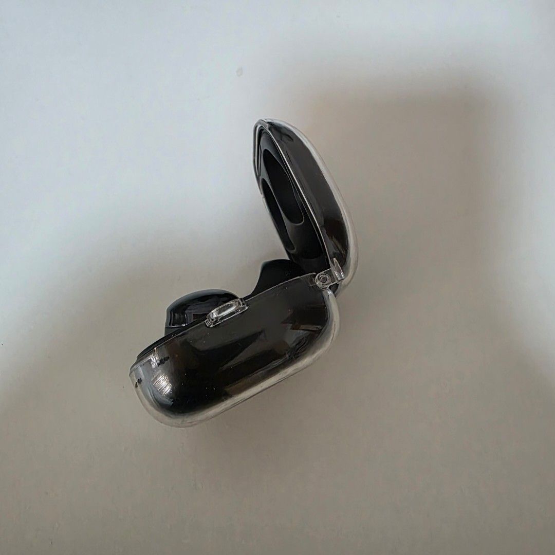 Galaxy Buds Pro (F309) (Category: Earphones) located in Pasig City. Submitted by albert_m (Listing ID 1423404632, Image 3). Description: Samsung Galaxy Buds Pro (F309) fully working and no issues. Ear tip already replaced with better spongy eartip..