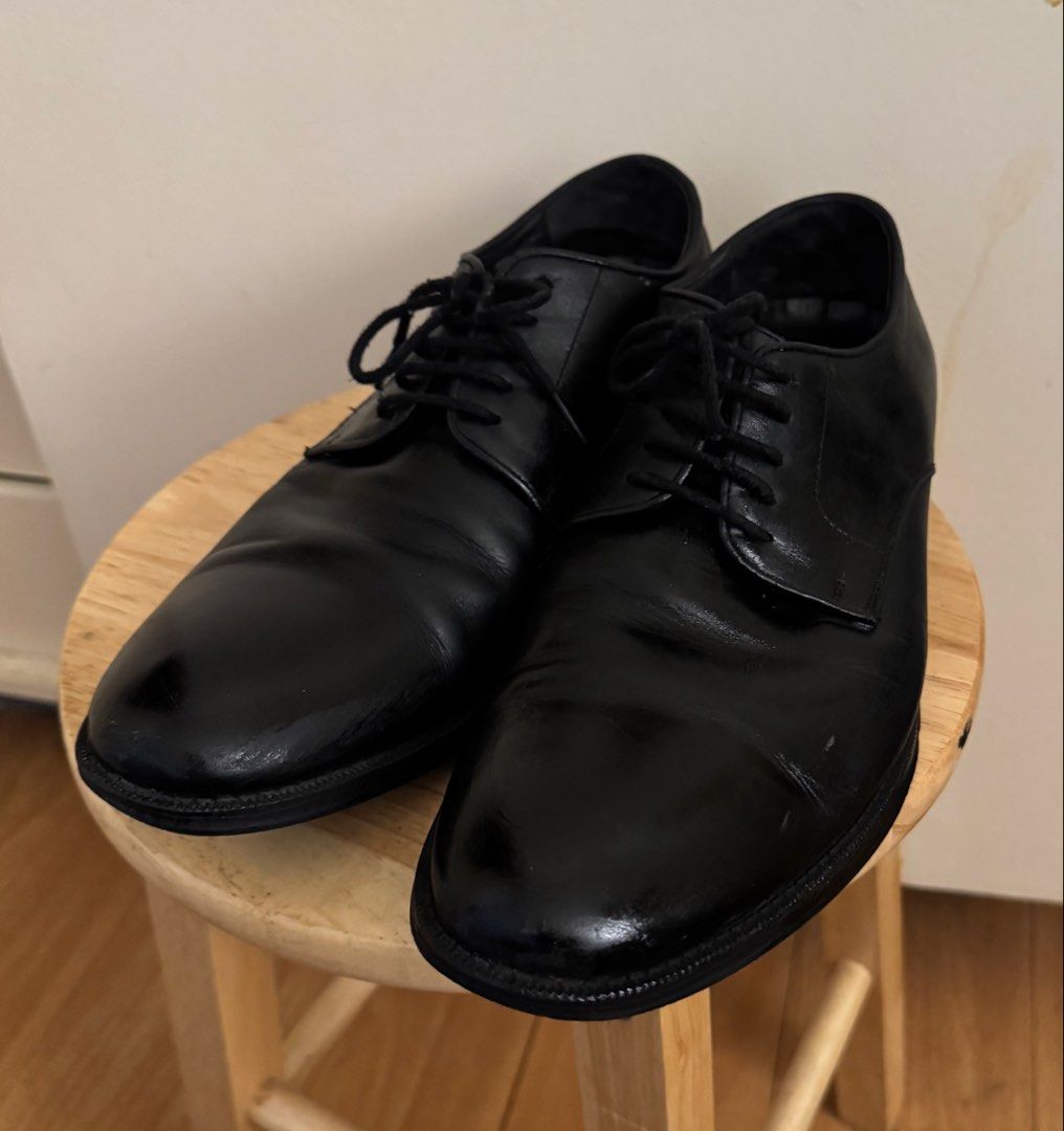 GIBI Black Leather Shoes (Category: Dress Shoes) located in Makati City. Submitted by ja_declutters (Listing ID 1423416774, Image 1). Description: - Classic black leather dress shoes - Lace-up design - Soles show some wear - Ideal for formal events, school, office or everyday wear - Comfortable and stylish - GUARANTEED ORIGINAL GIBI - issues: signs of use, check last pic, part of heel is worn out.