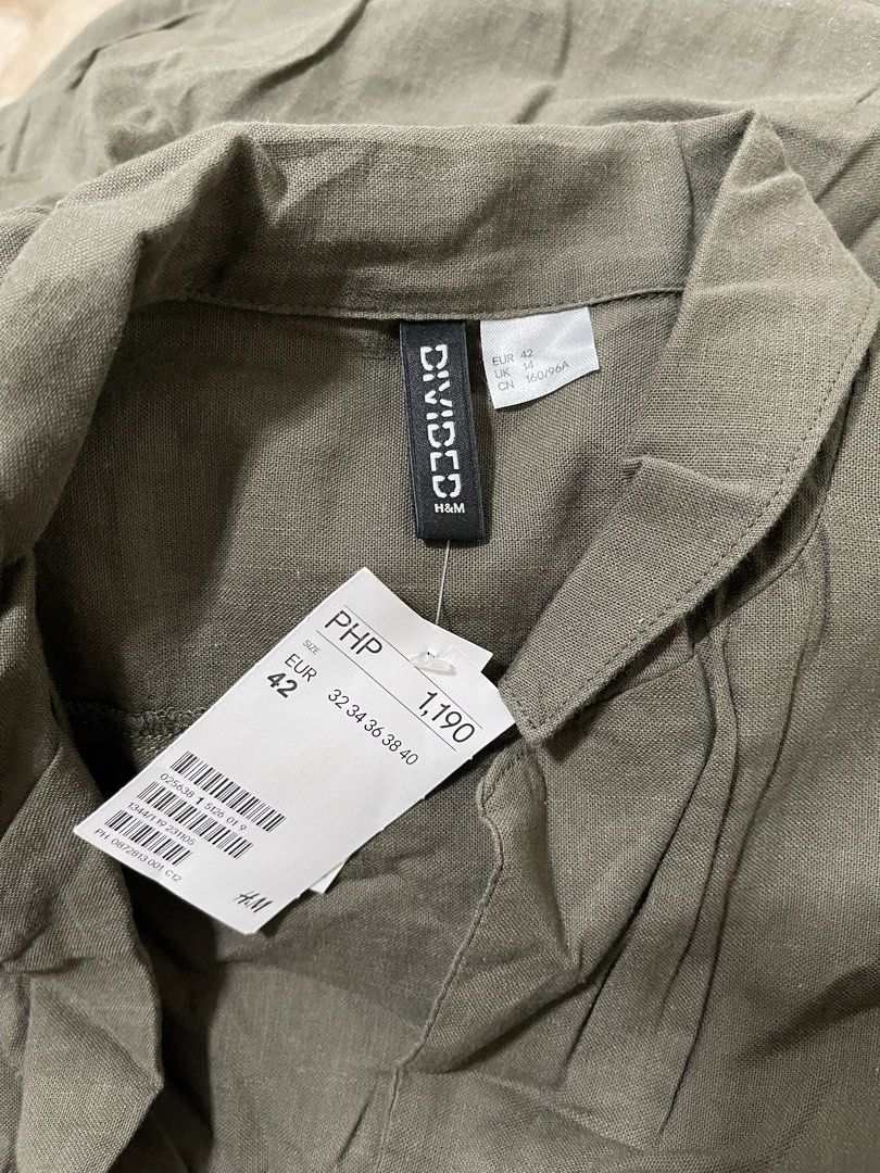 H&M Divided Olive Green Cargo Mini Dress (Category: Dresses) located in Manila. Submitted by charmaaa (Listing ID 1423359551, Image 2). Description: .