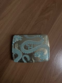 (Category: ) located in . Submitted by timetoclearwardrobe (Listing ID 1423305929, Image 1). Description: .