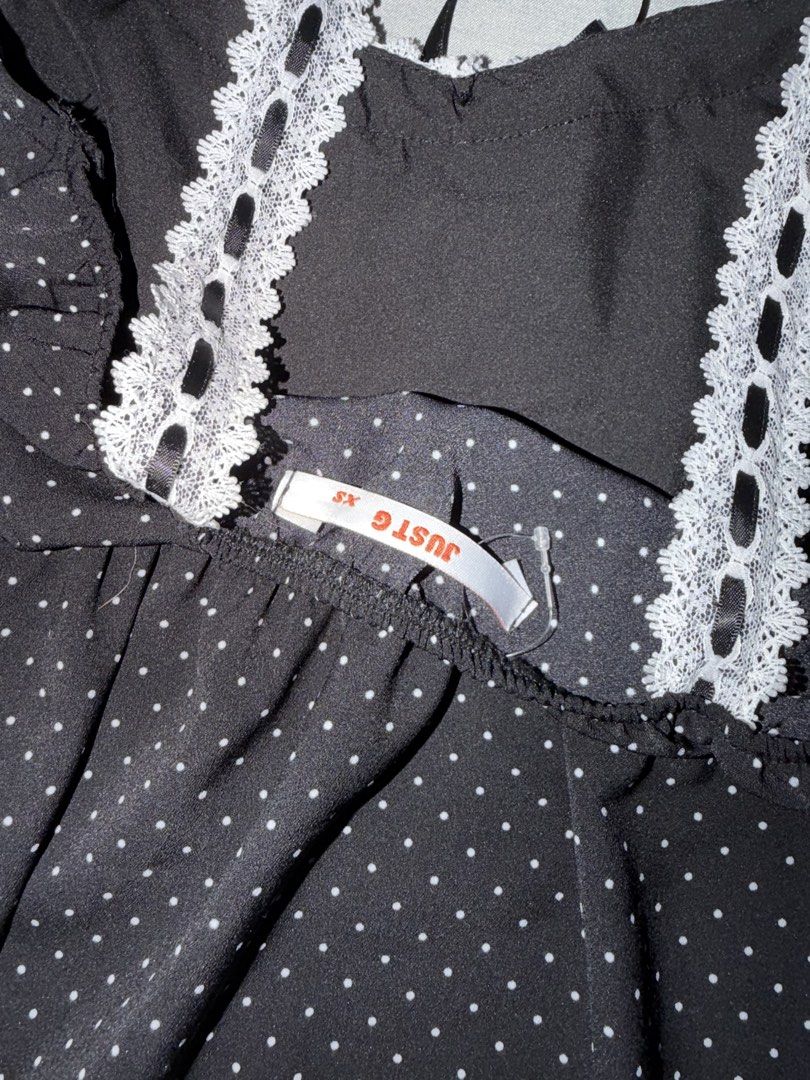 Just G Polka Dot Top with Lace Trim (Category: Sleeveless) located in Pasay City. Submitted by preiluuv (Listing ID 1423281922, Image 3). Description: only worn once originally price is 899.