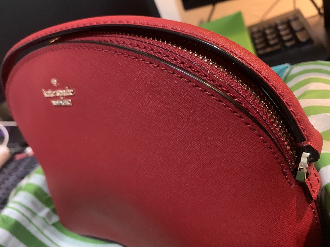 Kate Spade Cameron Street Large Hilli (Category: Luxury Bags & Wallets) located in Manila. Submitted by ajtwirl (Listing ID 1422651948, Image 2). Description: Kate Spade Cameron Street Hilli Crossbody Bag – Red ❤️ • Color: Red ❤️ • Brand new ✨ • With box and tag 📦 • Bought in Canada 🇨🇦 • RFS: Spare bag 💰 Price: ₱5,000 (negotiable) 📸 Photos posted 🎥 More photos and video available upon request Message me if interested 😊.