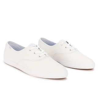 (Category: ) located in . Submitted by Clearance.clothes (Listing ID 1423287182, Image 1). Description: .