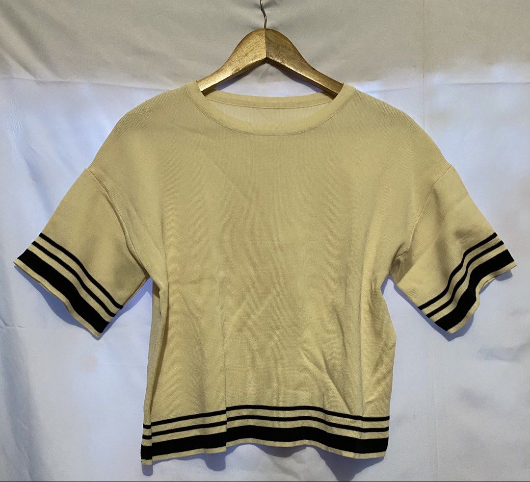 Knitted Cream Coordinates (Category: Sets or Coordinates) located in Caloocan City. Submitted by declutterbycha (Listing ID 1423420803, Image 1). Description: - Cream-colored coordinates set - Includes a short-sleeved top and wide-leg pants - Top features black stripes on the sleeves - Pants have black stripes at the hem - Made of knit material - Top has a crew neck - worn once 💰MODE OF PAYMENT: Uniobank, Maribank, Gotyme, Gcash 📦MODE OF DELIVE