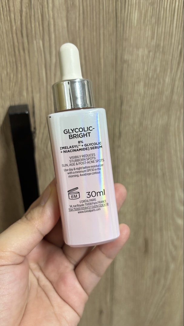 Loreal Paris Glycolic Bright Serum (Category: Face Care) located in Paranaque City. Submitted by eunicemarie07 (Listing ID 1423385878, Image 3). Description: .