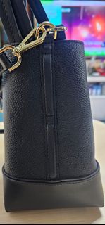 （分類：）位於 。 由 pamelalongan 提交（商品編號 1423298119，圖片 1）。簡介： 。