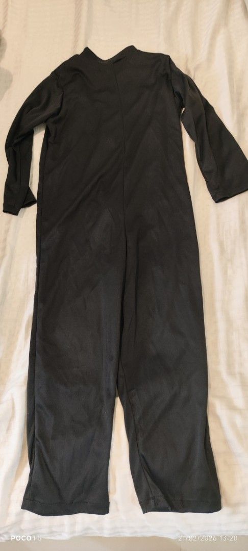 Mickey Mouse costume (Category: Babies & Kids Fashion) located in Manila. Submitted by allthingsloved28 (Listing ID 1423303004, Image 2). Description: Mickey Mouse costume size: small shipping via Grab or Lalamove only from Paranaque City.