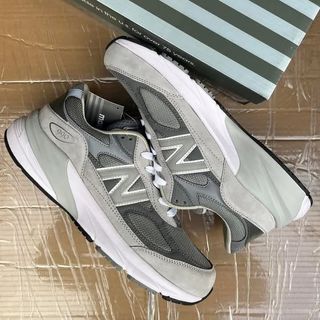 (Category: ) located in . Submitted by paalooksneakerhub (Listing ID 1423306219, Image 1). Description: .