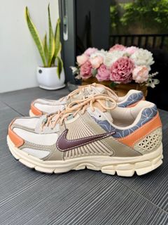(Category: ) located in . Submitted by sneakerhead84 (Listing ID 1423288091, Image 1). Description: .