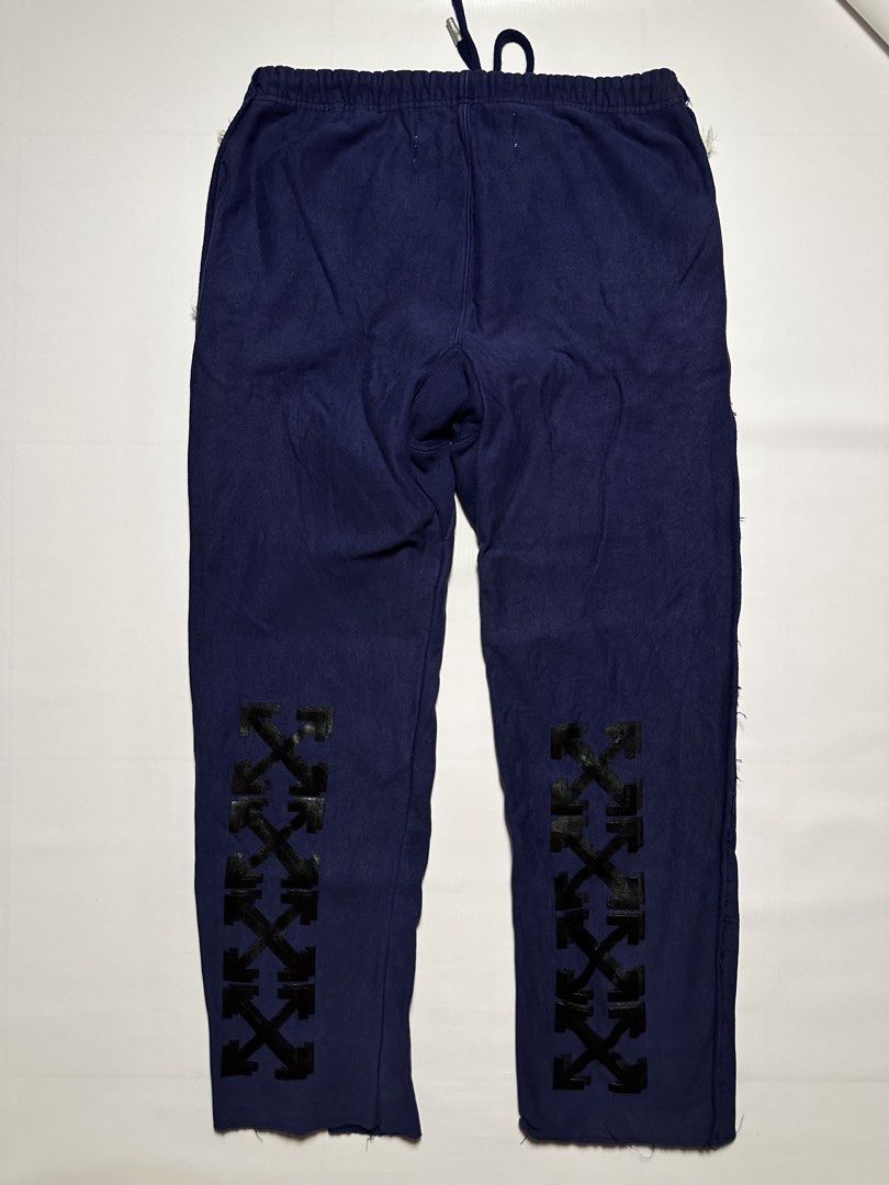 Off-White c/o Champion Sweatpants (Category: Joggers) located in Manila. Submitted by johnedel_james (Listing ID 1423386181, Image 2). Description: CHAMPION x OFFWHITE Size on tag L (32-34) Length 39 ₱800 ℂ𝕆ℕ𝔻𝕀𝕋𝕀𝕆ℕ: Excellent ℂ𝕆𝕃𝕆ℝ ℝ𝔸𝕋𝔼: 9.9/10 𝕀𝕊𝕊𝕌𝔼: None.