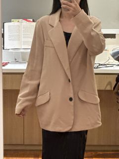 (Category: ) located in . Submitted by uaena (Listing ID 1423328917, Image 1). Description: .