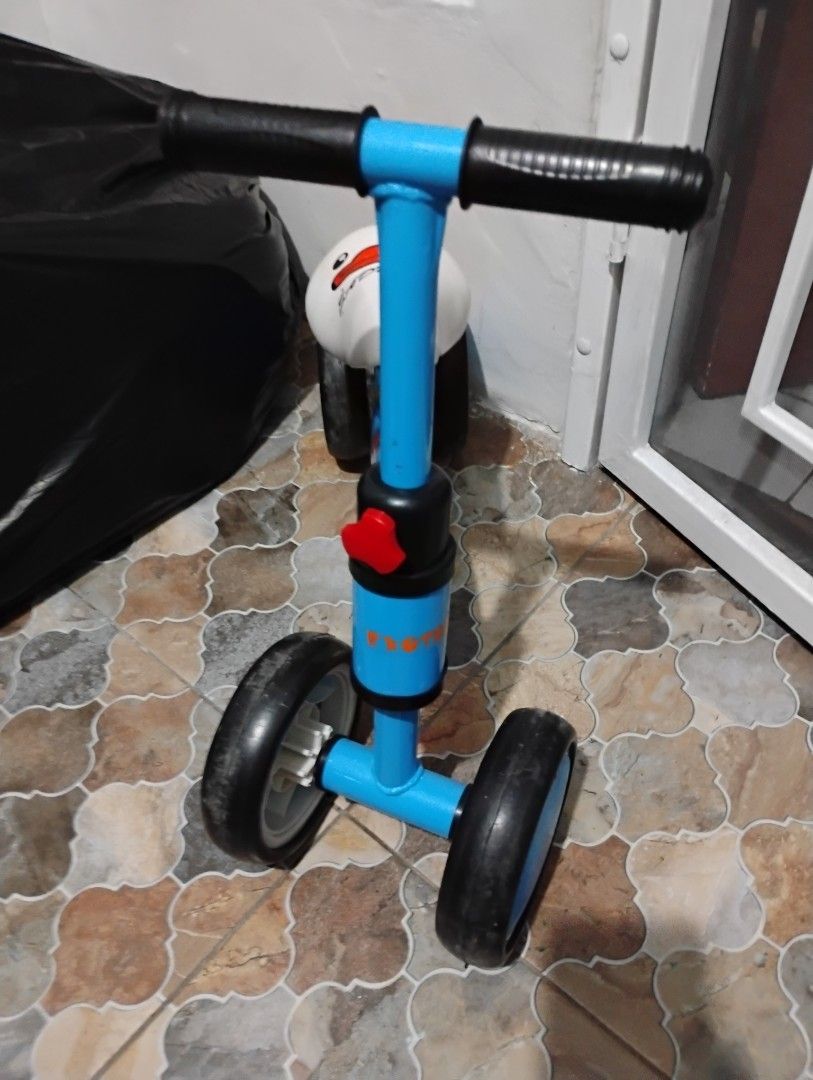 Push bike exotic (Kategori: Mainan & Baby Walker) berada di Tangerang. Dikirim oleh yosuayesuraj (ID iklan 1423313284, Gambar 1). Deskripsi: barang gak pernah dpakek djual biar gak nyemakin rumah saja..