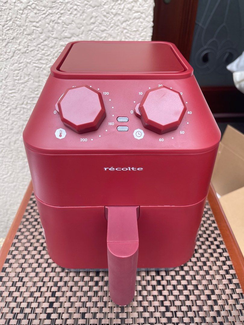 RECOLTE Air Oven (Fryer) (Category: Other Kitchen Appliances) located in Marikina City. Submitted by closetb21 (Listing ID 1423301385, Image 1). Description: .