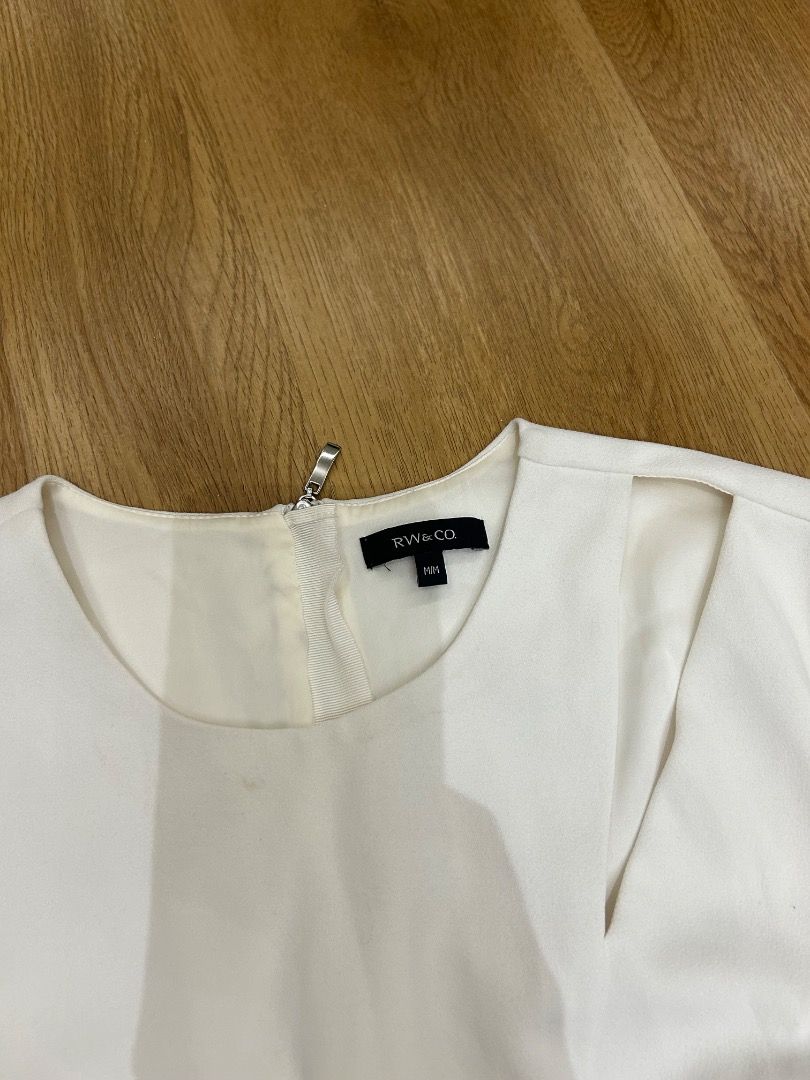 RW&Co white dress (Category: Dresses) located in Taguig. Submitted by discountedpcs (Listing ID 1423358304, Image 2). Description: .
