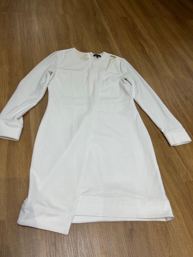 RW&Co white dress (Category: Dresses) located in Taguig. Submitted by discountedpcs (Listing ID 1423358304, Image 1). Description: .