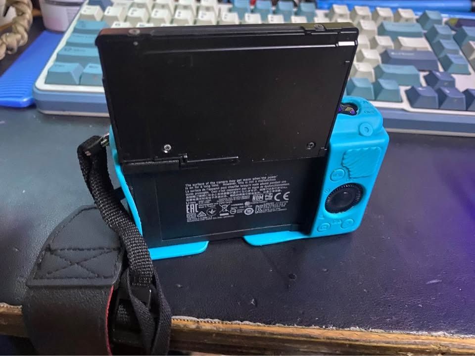 Sony Alpha A5000 Mirrorless Camera + Lens | Perfect for Vlogging & Beginners (Category: Cameras) located in Kawit. Submitted by mhai0913 (Listing ID 1423332750, Image 2). Description: Location: Kawit, Cavite Price: P19,999 (negotiable) Sony A5000 Mirrorless Camera in very good condition — fully working, well taken care of, and ready to use. Perfect for Vlogging & Beginners Minor scratches. Ginagamit lng pag may occassion. 📸 Key Features: 20.1MP 