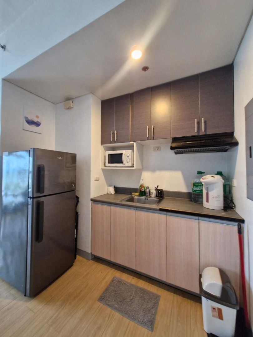 Studio Unit for rent The Levels Alabang (Category: Apartments & Condos) located in Mandaluyong City. Submitted by provcorere (Listing ID 1423352838, Image 3). Description: as-is-where-is 20th floor facing the pool and view of AAV parking not included owner reduced the price from 35K to 27k slightly negotiable 09 60 66 9 62 14.