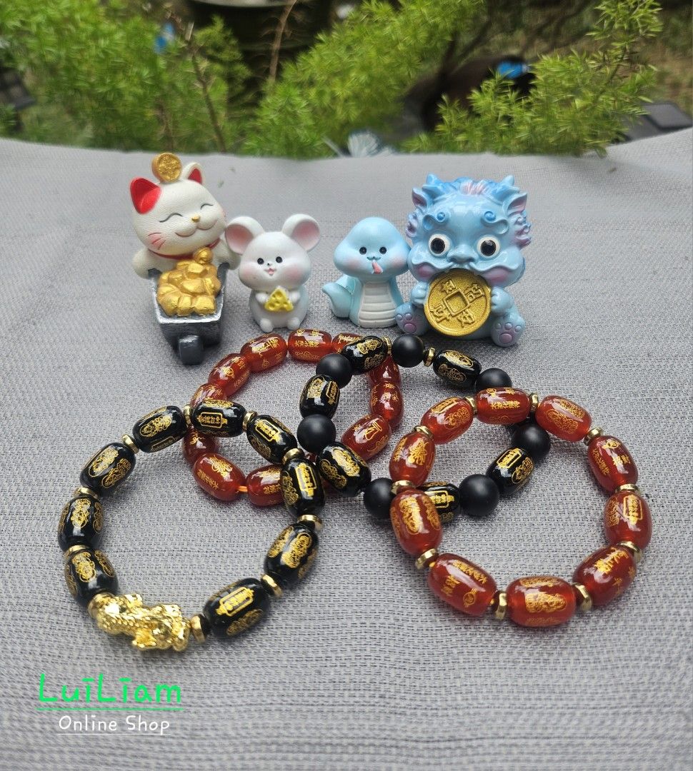 Tai Sui & Cai Shen Bracelets (Category: Bracelets) located in Marikina City. Submitted by luiliam (Listing ID 1423278753, Image 1). Description: All Natural Gemstones 9mm x 13mm bead size 16cm wrist size (can be adjusted if needed) Carnelian & Black Onyx Stones With Tai Sui and Cai Shen carvings 🔸️Plain Carnelian Tai Sui & Cai Shen Php 420 🔸️Carnelian mixed round bead Php 350 🔸️Carneilan mixed Tai Sui & Cai Shen Php 450 🔸️Black Onyx with Pixi