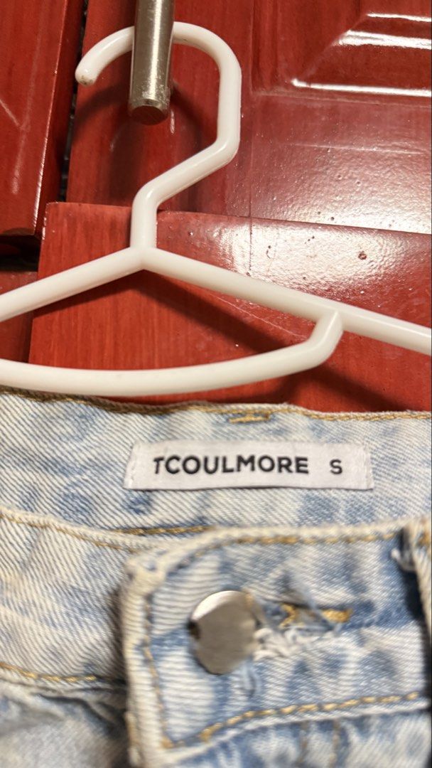 TCOULMORE Denim Shorts (Category: Shorts) located in Amadeo. Submitted by beaflr (Listing ID 1423406814, Image 2). Description: Size 26-27 Manipis lang tattered look .